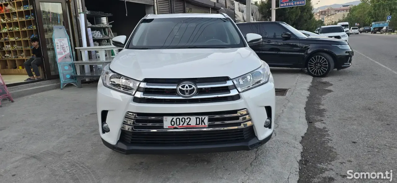 Toyota Highlander 2016 · 3.5 AT