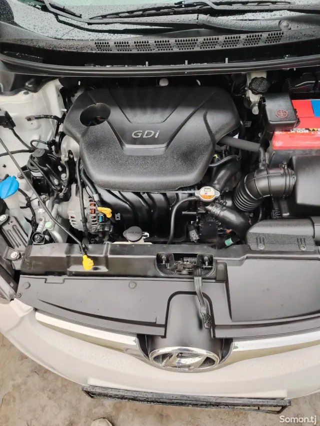 Hyundai Avante 2014 · 1.6 AT