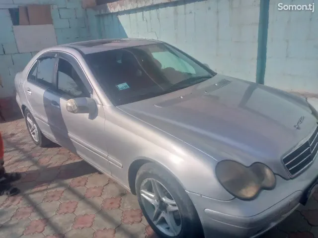 Mercedes-Benz C class 2000 · 2.0 AT