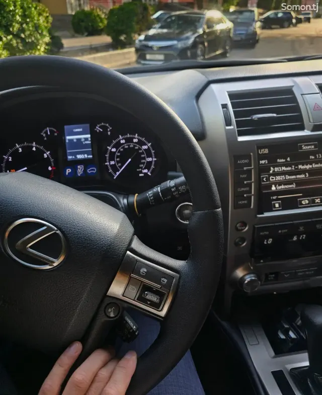 Lexus GX series 2014 · 4.6 AT