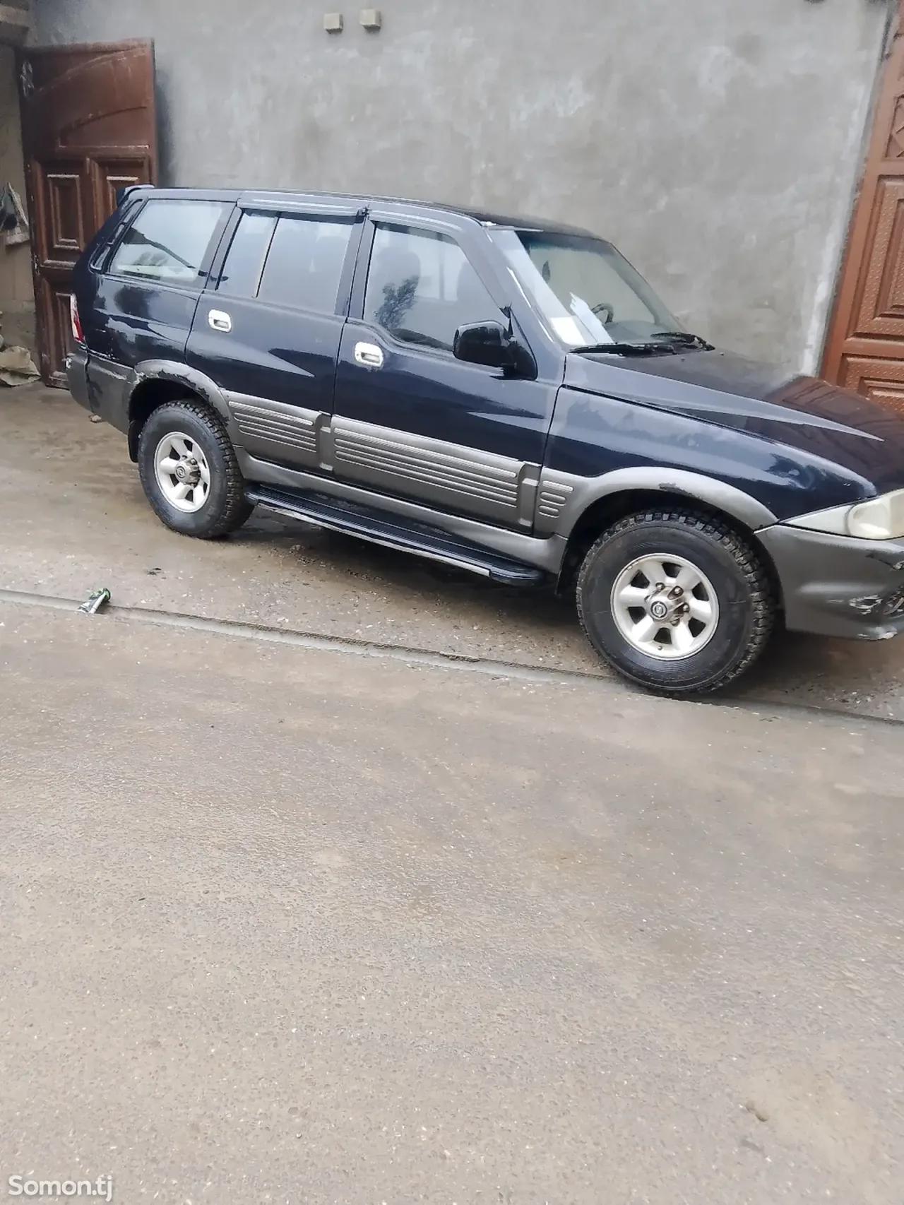 Ssang Yong Musso 2000 · 2.0 MT