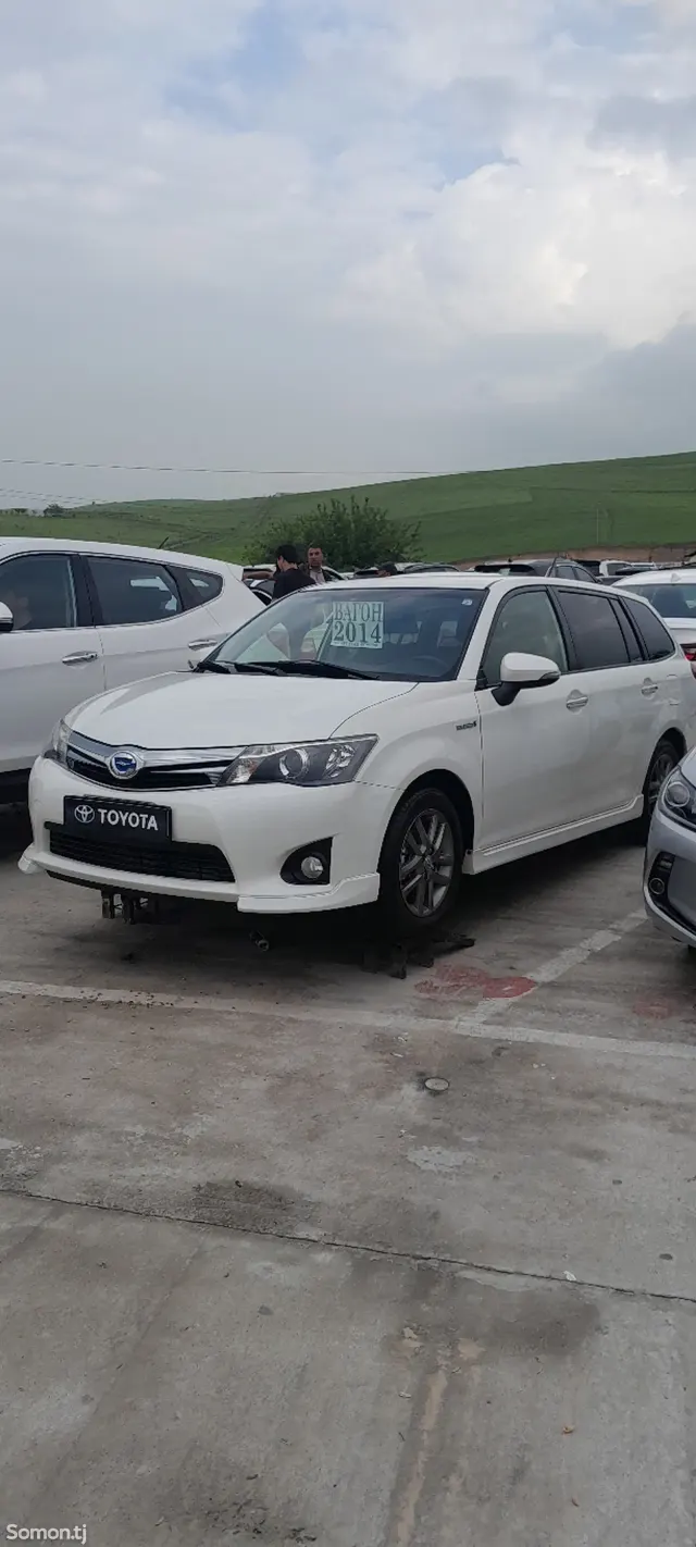 Toyota Fielder 2014 · 1.5 AT