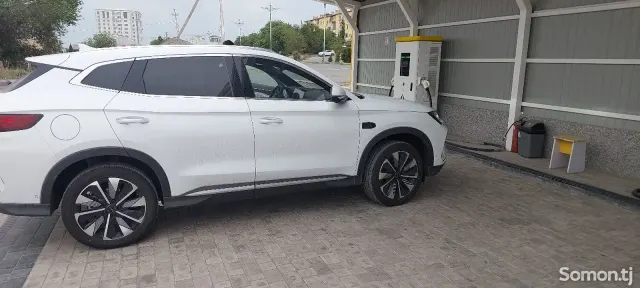 BYD Song Plus 2025 · 2.0 AMT