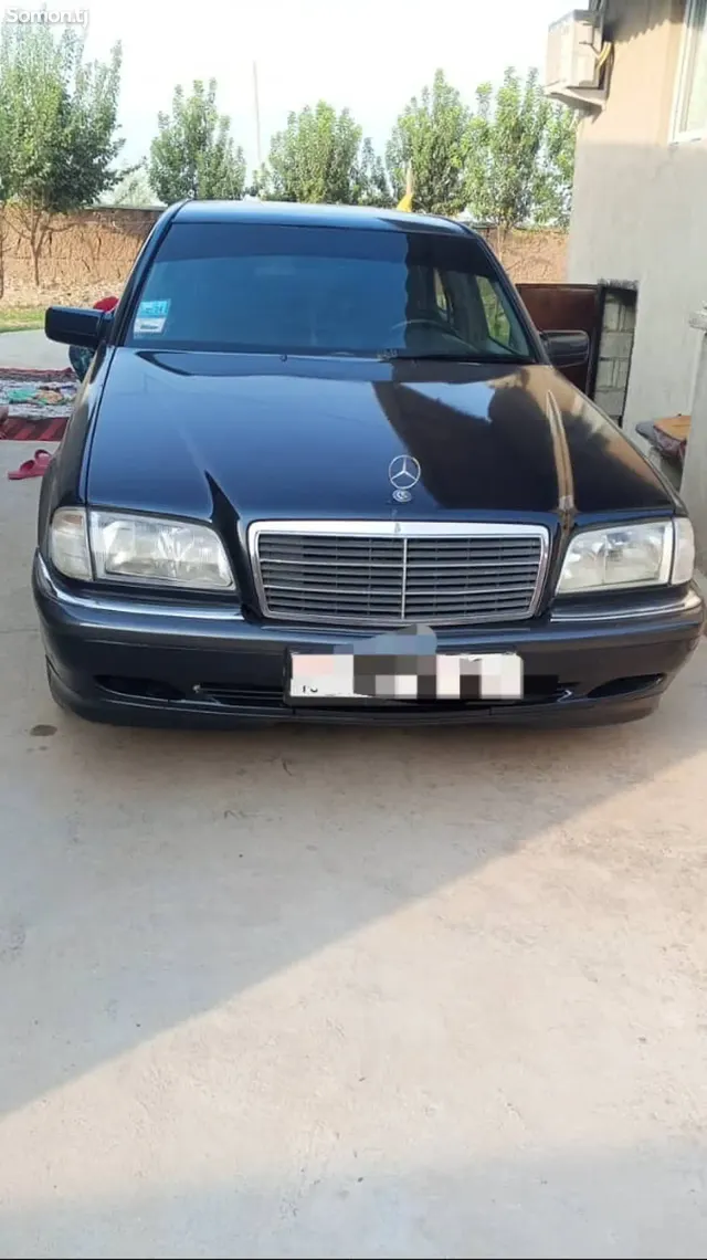 Mercedes-Benz C class 2000 · 1.8 MT
