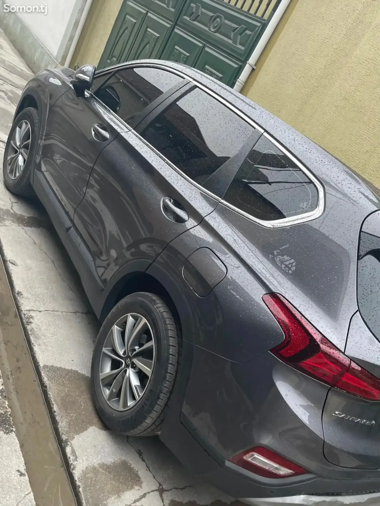Hyundai Santa Fe 2018 · 2.0 AT