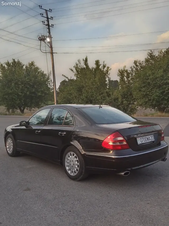 Mercedes-Benz E class 2002 · 2.4 AT