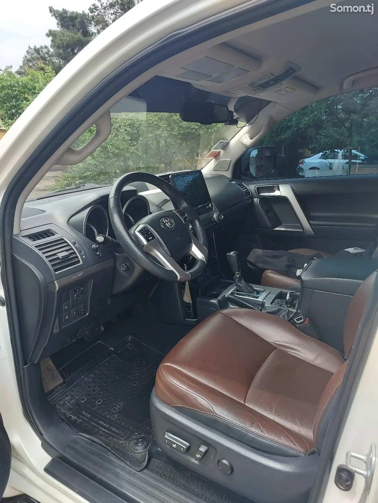 Toyota Land Cruiser Prado 2017 · 3.0 AT