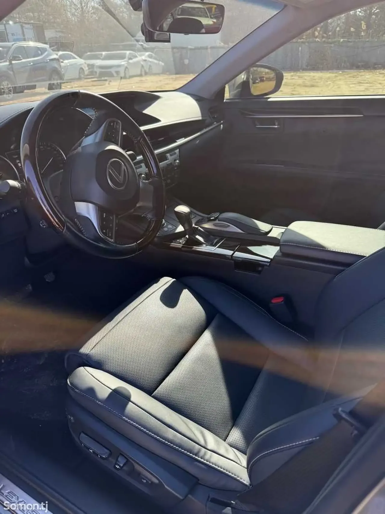 Lexus ES series 2016 · 3.0 AT