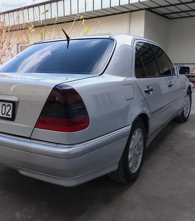 Mercedes-Benz C class 1999 · 2.8 AT