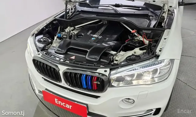 BMW X5 2014 · 3.0 AT