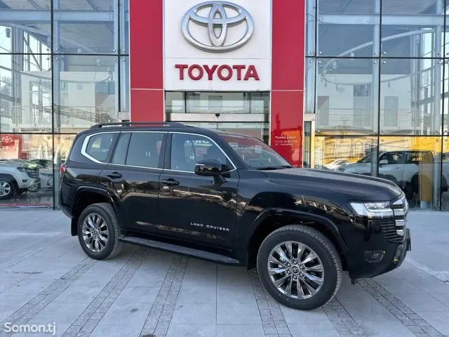 Toyota Land Cruiser 2024 · 3.5 AT