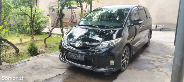 Toyota Estima 2014 · 2.4 AT