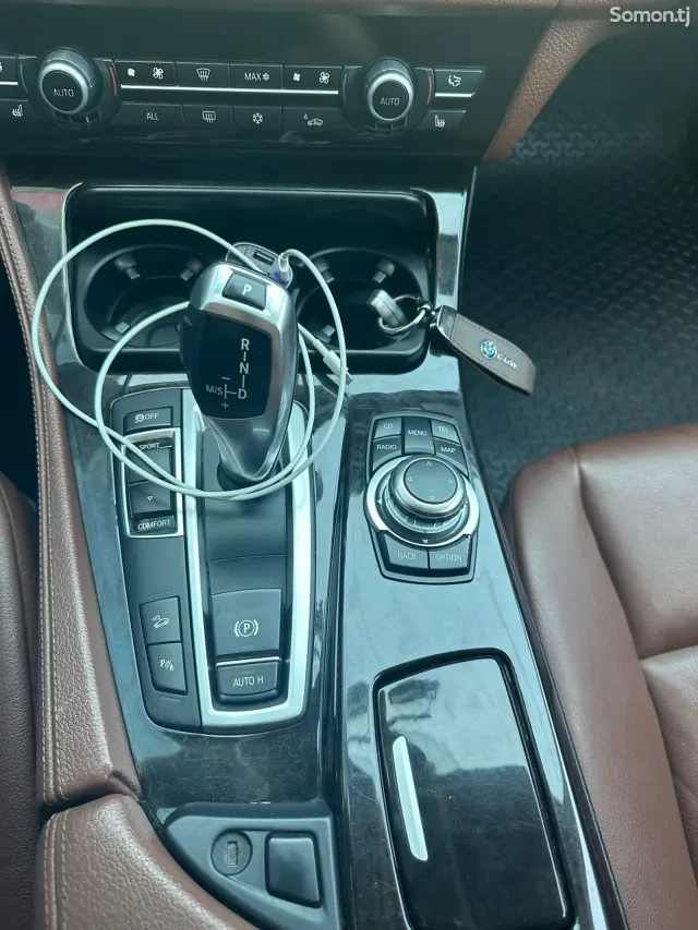 BMW 5 series 2012 · 2.0 AT