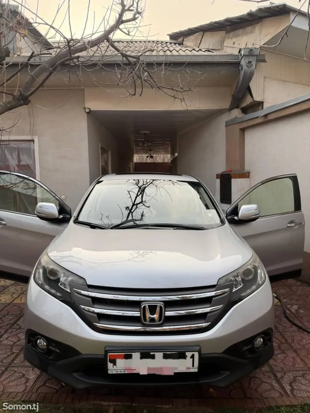 Honda CR-V 2012 · 2.4 AT