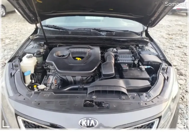 Kia K5 2014 · AT