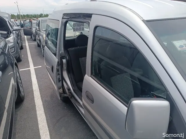 Opel Combo 2006 · 1.6 MT