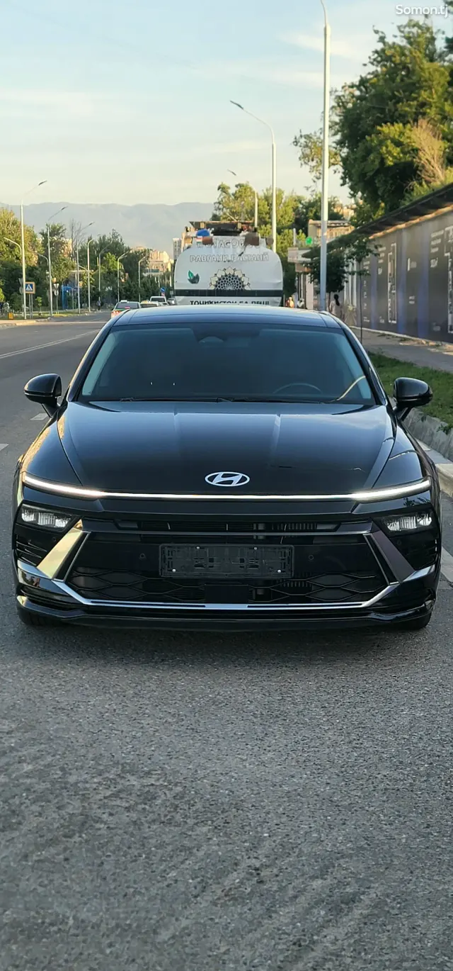 Hyundai Sonata 2024 · 2.0 AT