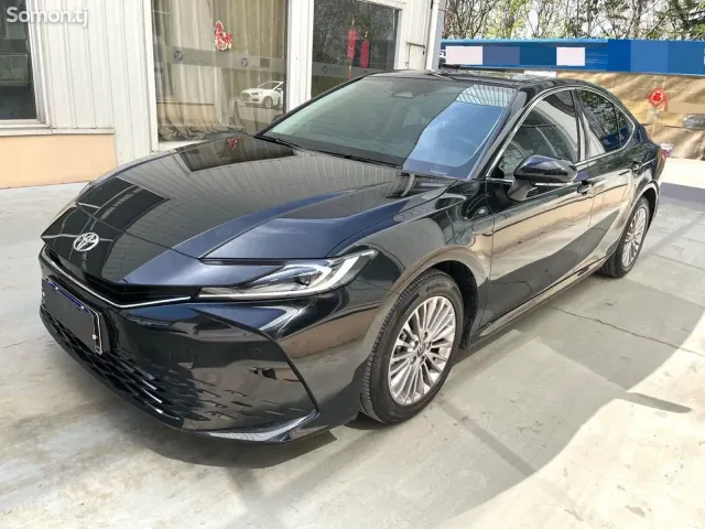 Toyota Camry 2025 · 2.0 AT