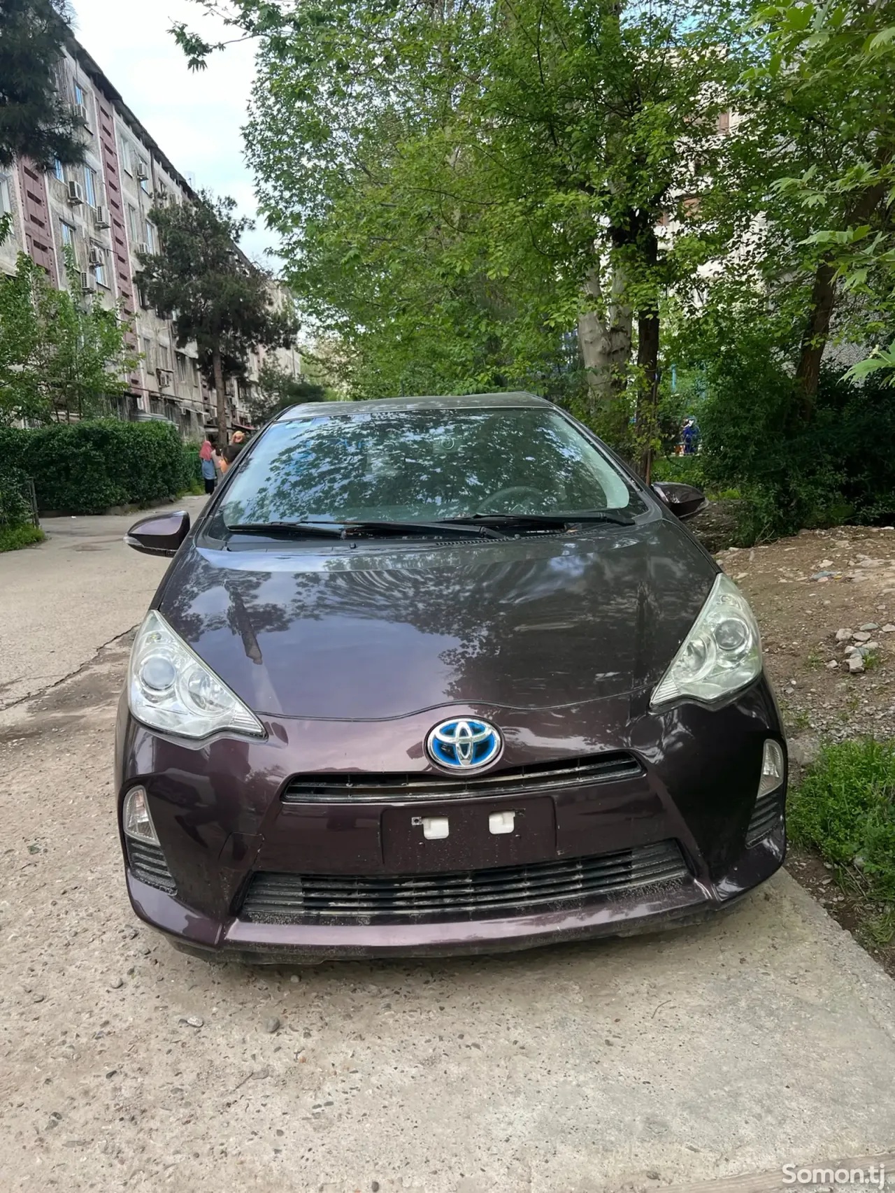 Toyota Aqua 2014 · 1.5 AT