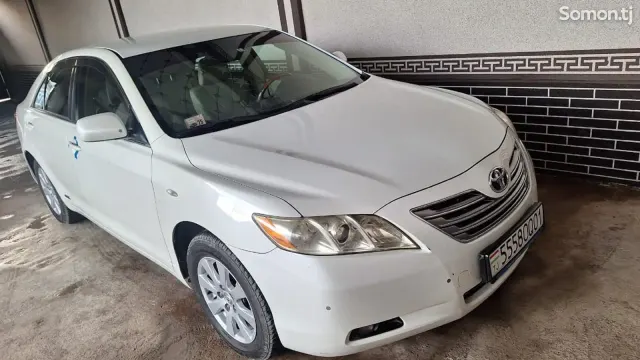 Toyota Camry 2009 · 2.4 AT