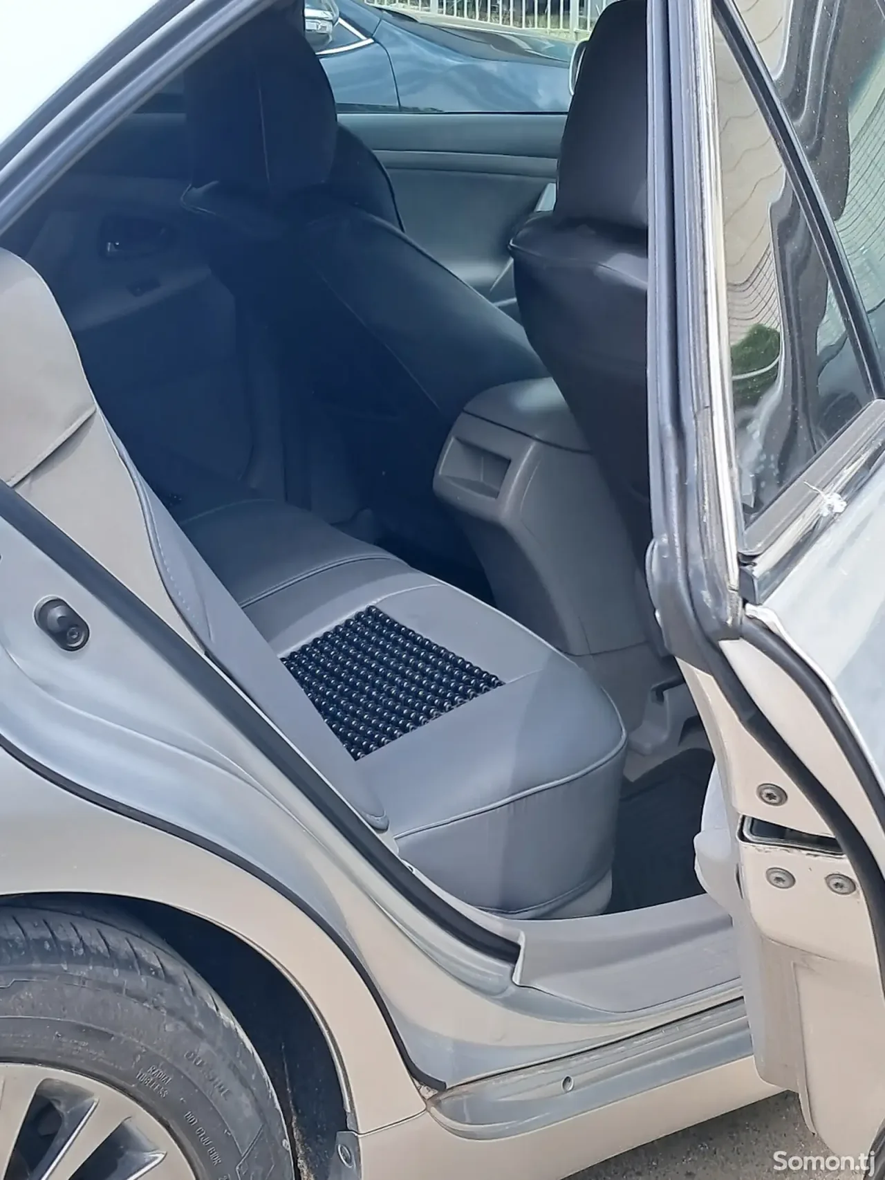 Toyota Camry 2011 · 2.5 AT