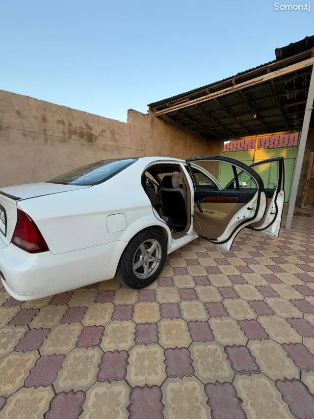 Daewoo Leganza 2001 · 1.8 MT