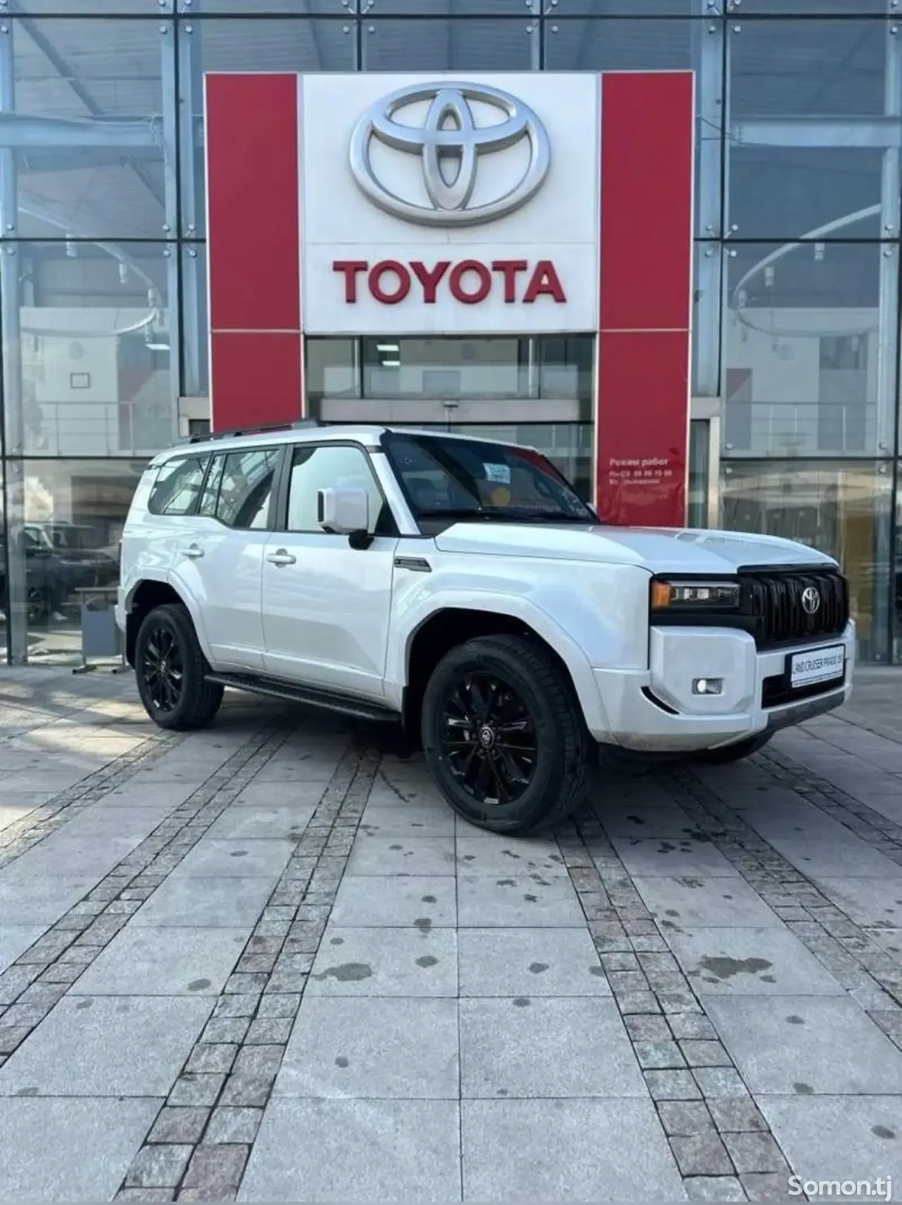 Toyota Land Cruiser Prado 2026 · 2.4 AT