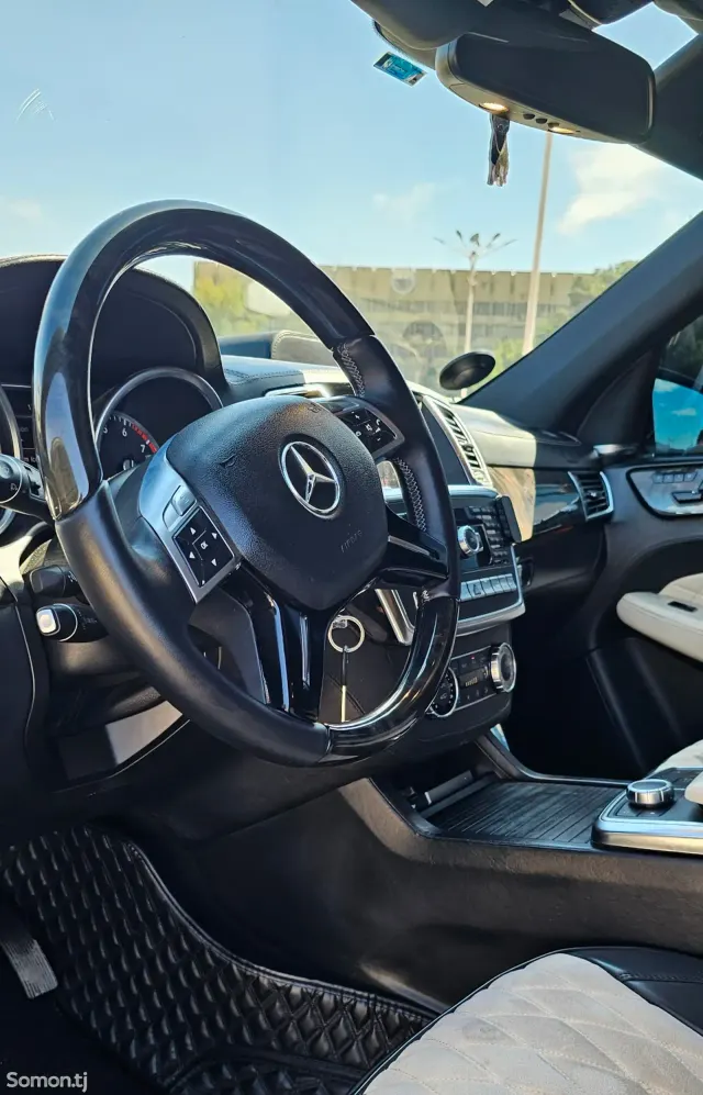 Mercedes-Benz ML class 2014 · 3.5 AT