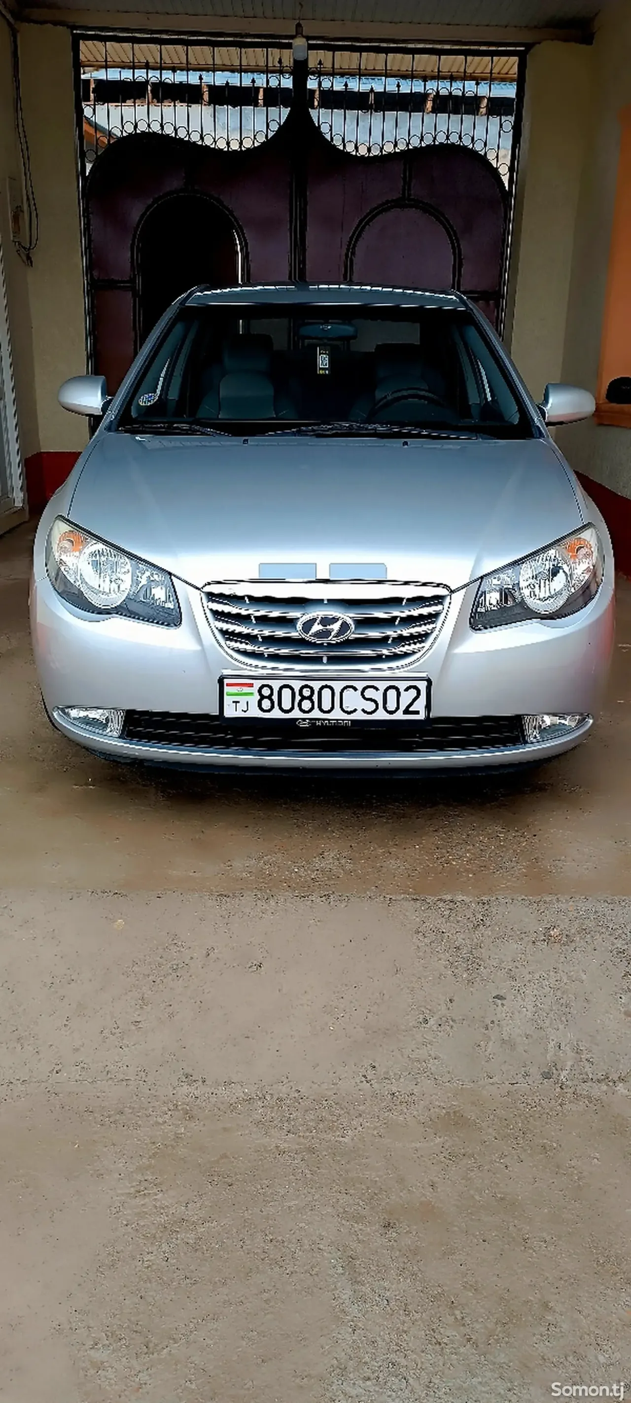 Hyundai Avante 2010 · 1.6 AT