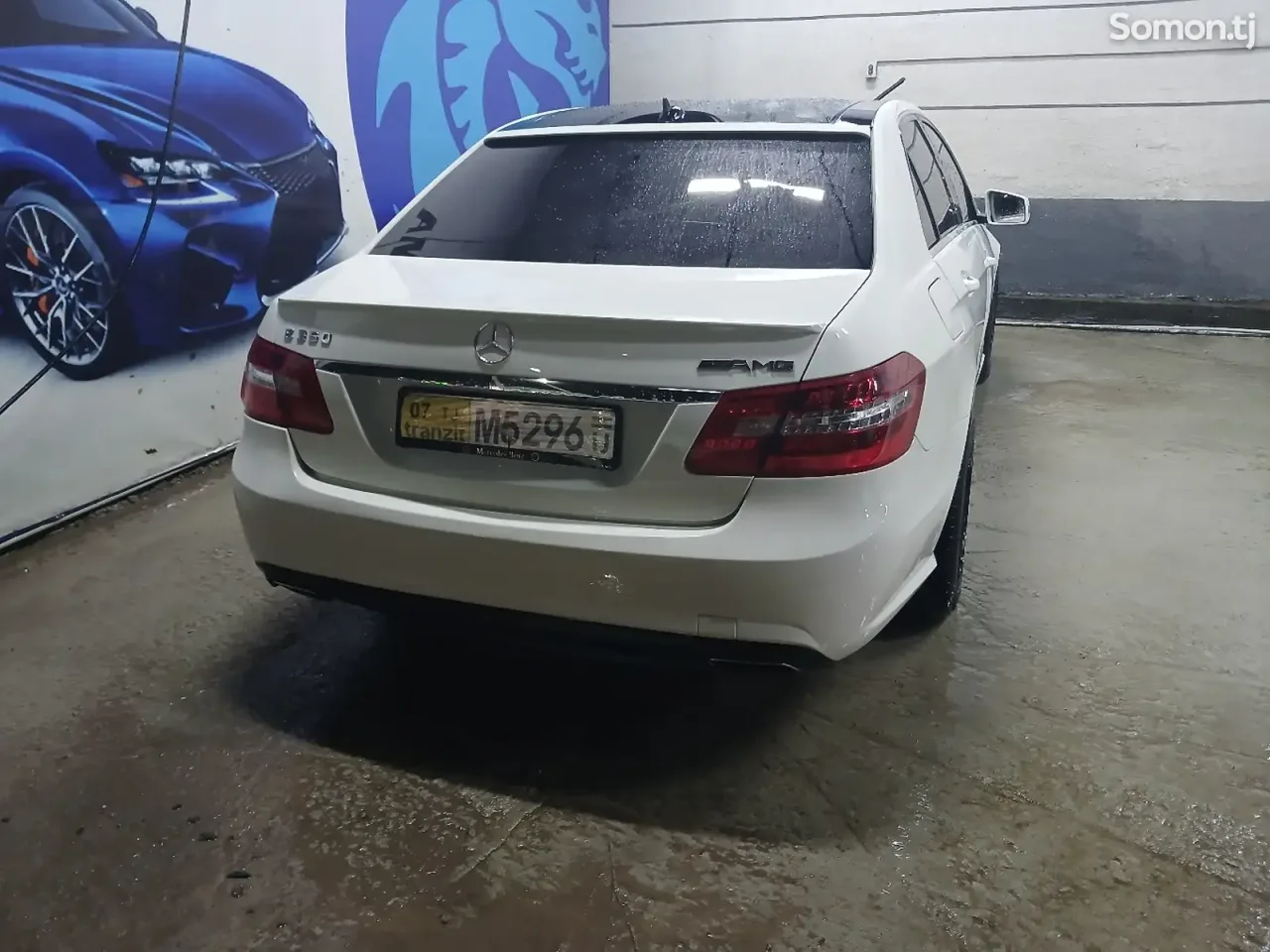 Mercedes-Benz E class 2011 · 3.5 AT
