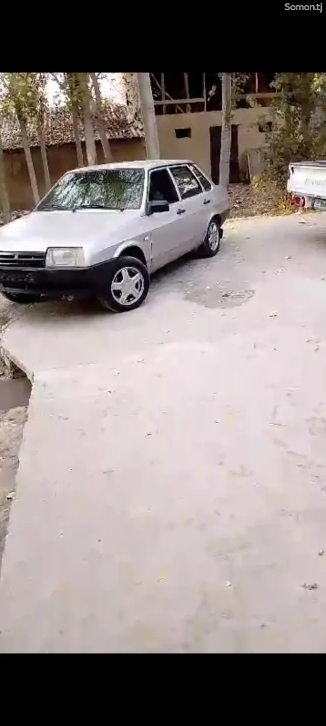 Lada (ВАЗ) 21099 2003 · 1.5 MT