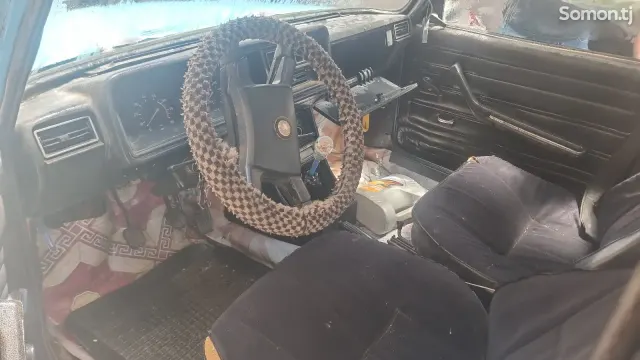 Lada (ВАЗ) 2107 1985 · 1.5 MT