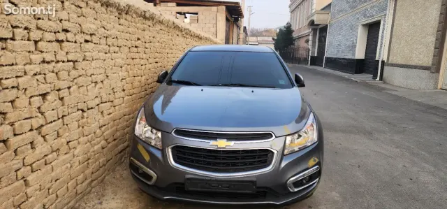 Chevrolet Cruze 2015 · 1.8 AT