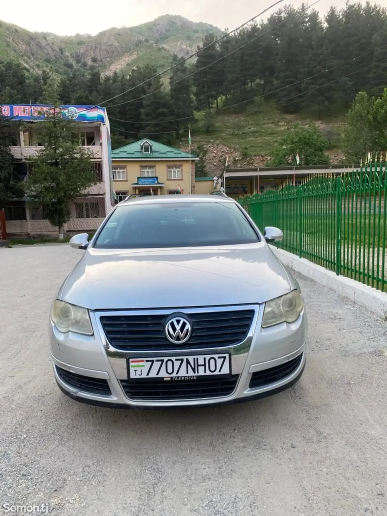 Volkswagen Passat 2007 · 2.0 MT