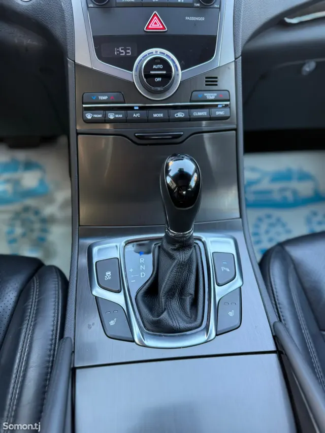 Hyundai Grandeur 2016 · 2.4 AT