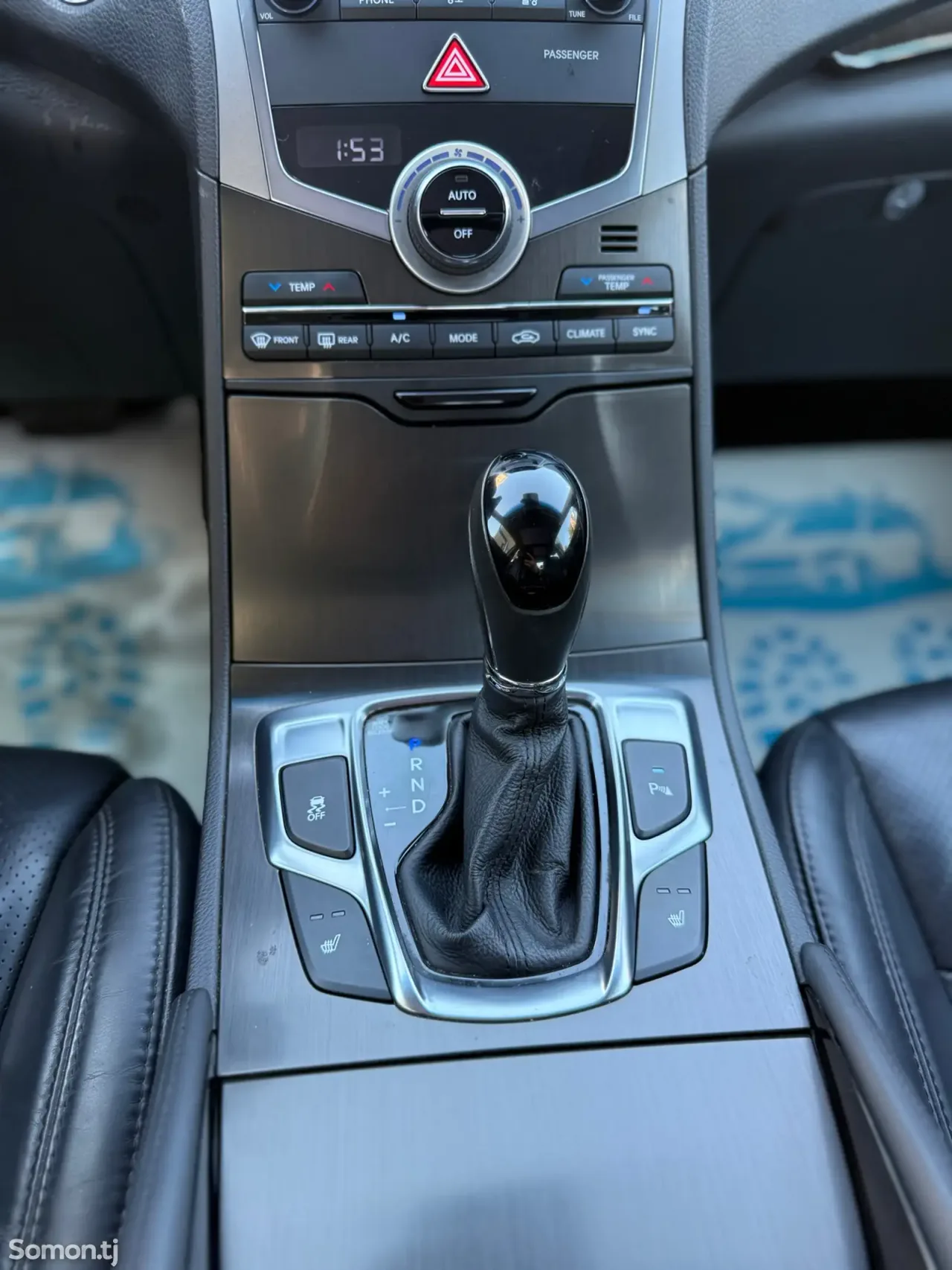 Hyundai Grandeur 2016 · 2.4 AT