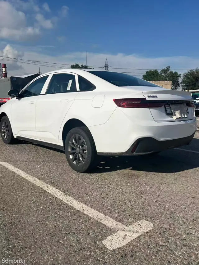 Geely Geometry 2023 · AT