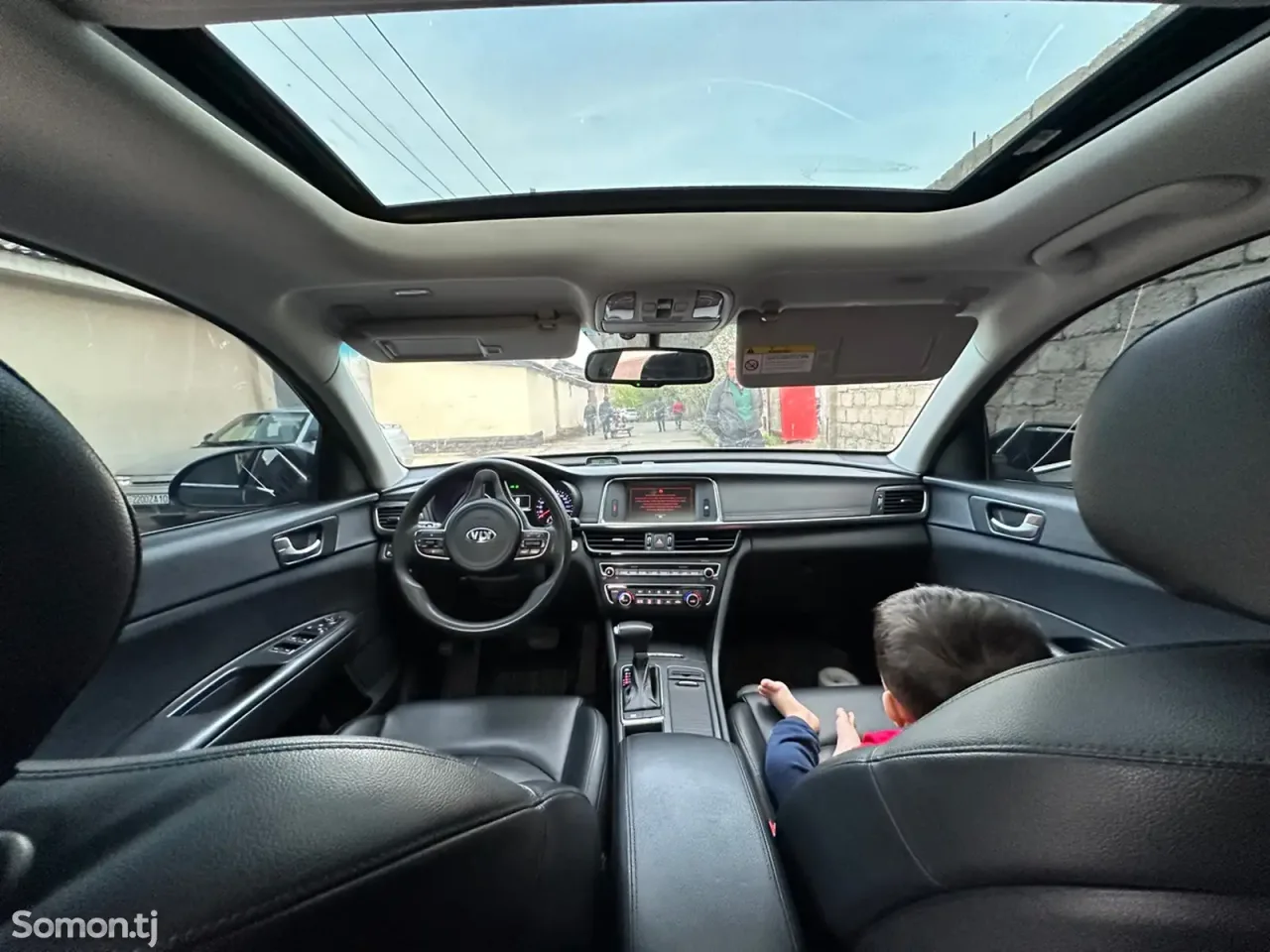 Kia K5 2018 · 2.0 AT