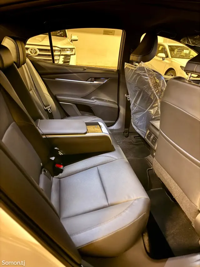 Toyota Camry 2026 · 2.5 AT