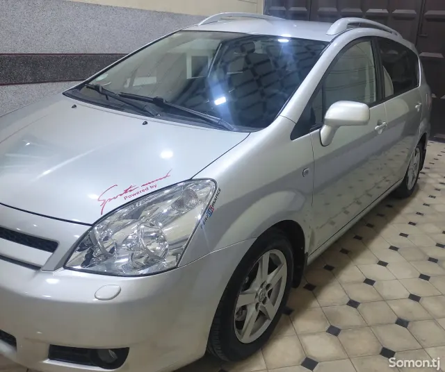 Toyota Corolla Verso 2006 · 1.8 MT