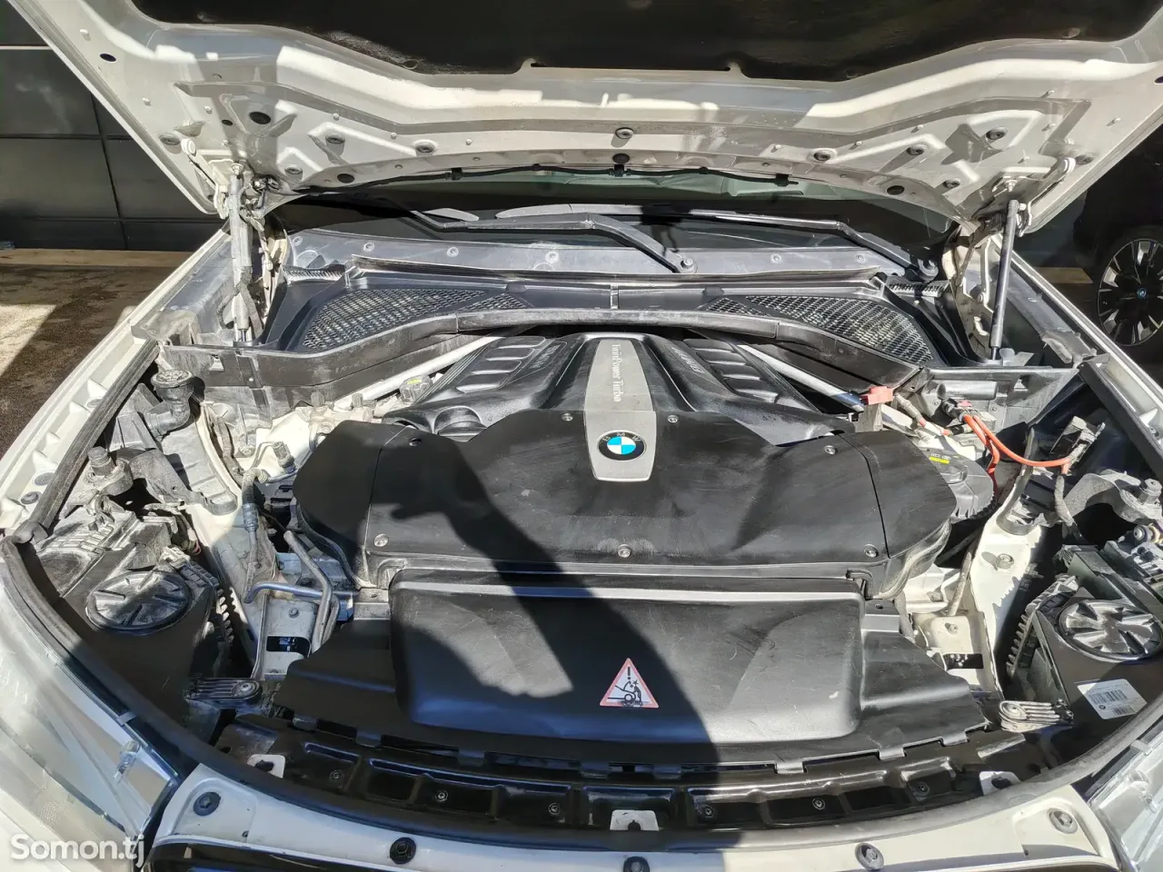 BMW X5 M 2016 · 4.4 MT