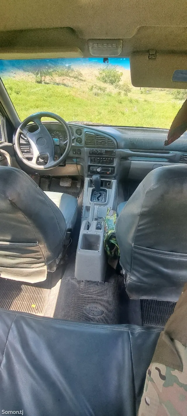 Ssang Yong Musso 1998 · 2.5 AT