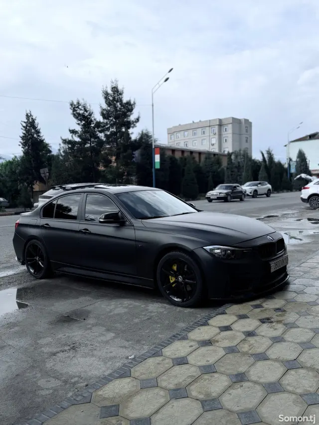 BMW 3 series 2014 · 2.0 AT
