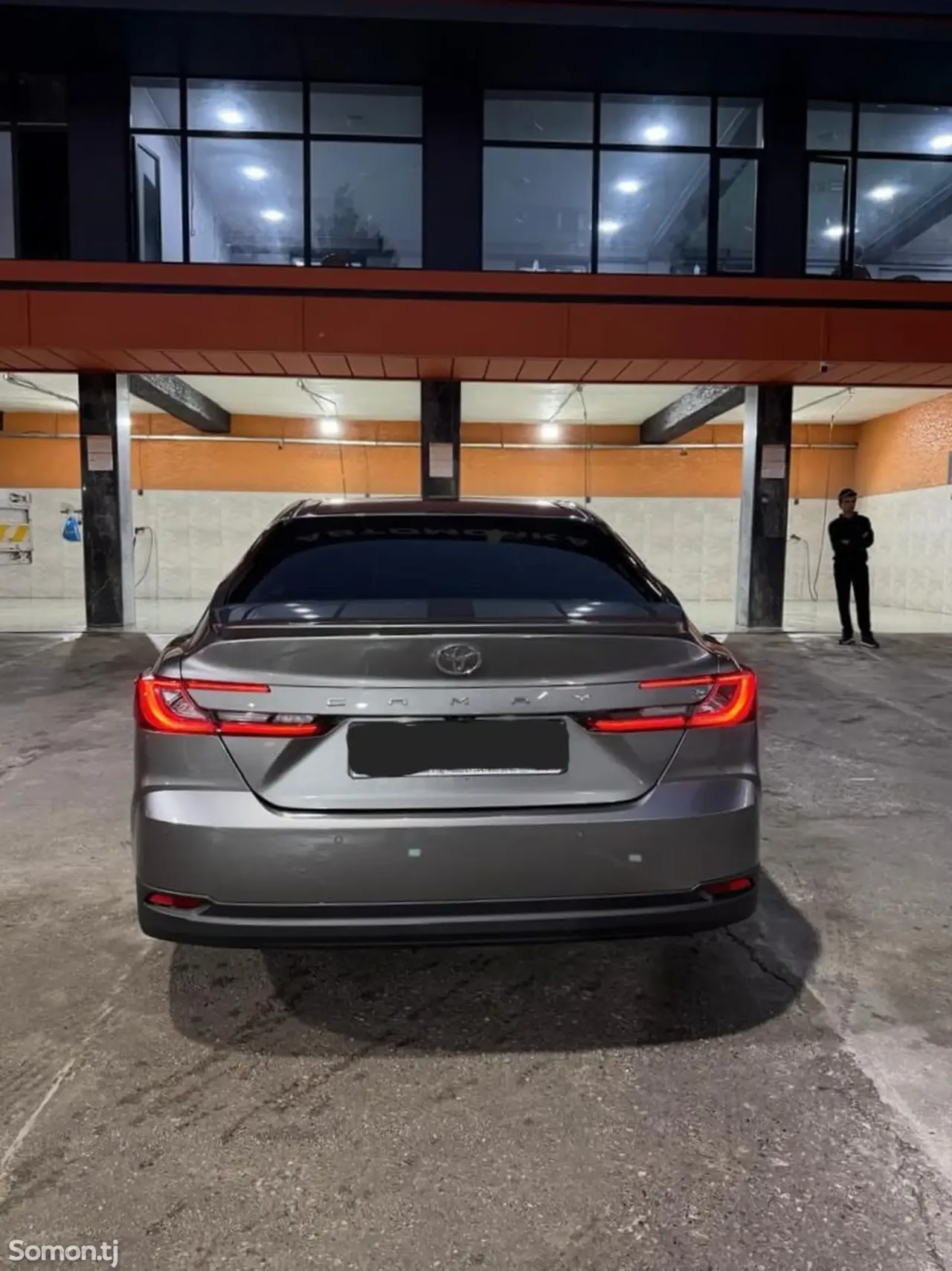 Toyota Camry 2025 · 2.5 AT