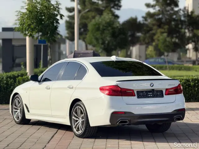 BMW 5 series 2018 · 2.0 AT