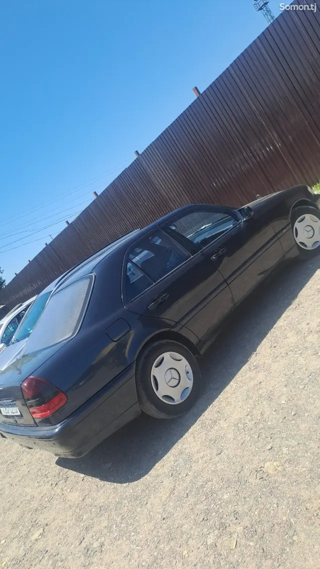 Mercedes-Benz C class 1996 · 2.0 MT