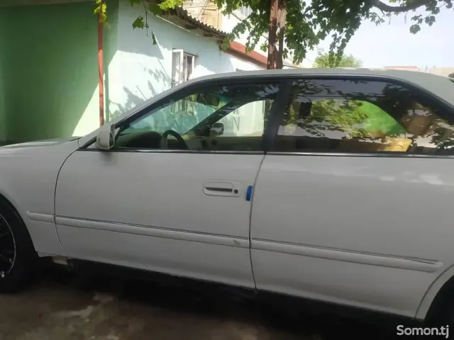 Toyota Mark II 1997 · 2.4 AT