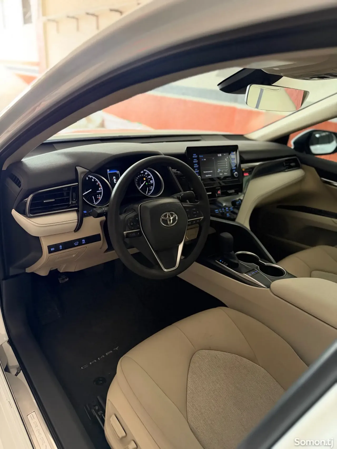 Toyota Camry 2024 · 2.5 AT