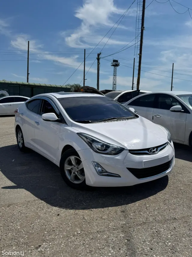 Hyundai Avante 2014 · 1.6 AT