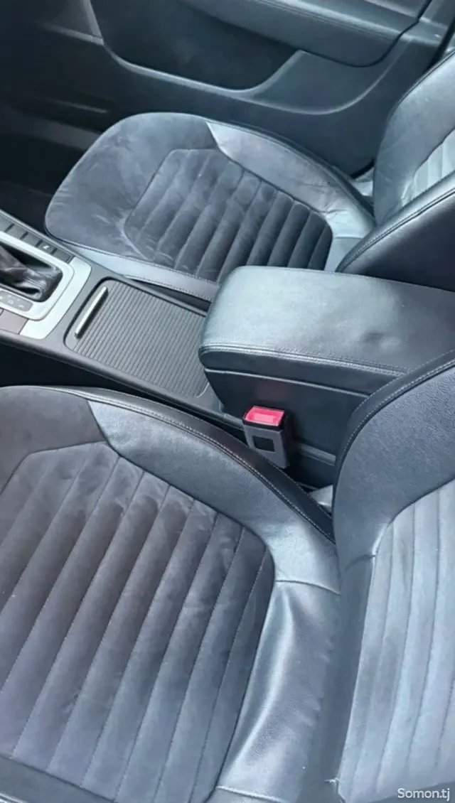 Volkswagen Passat 2014 · 1.4 AT